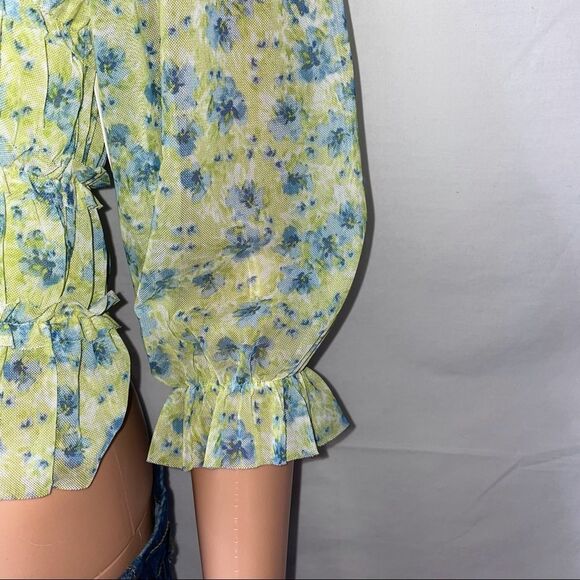 Juniors' SO blouse Mesh Gathered Ruffled Top
MEDIUM, Lemon Blue- NEW-cropped - Picture 7 of 15